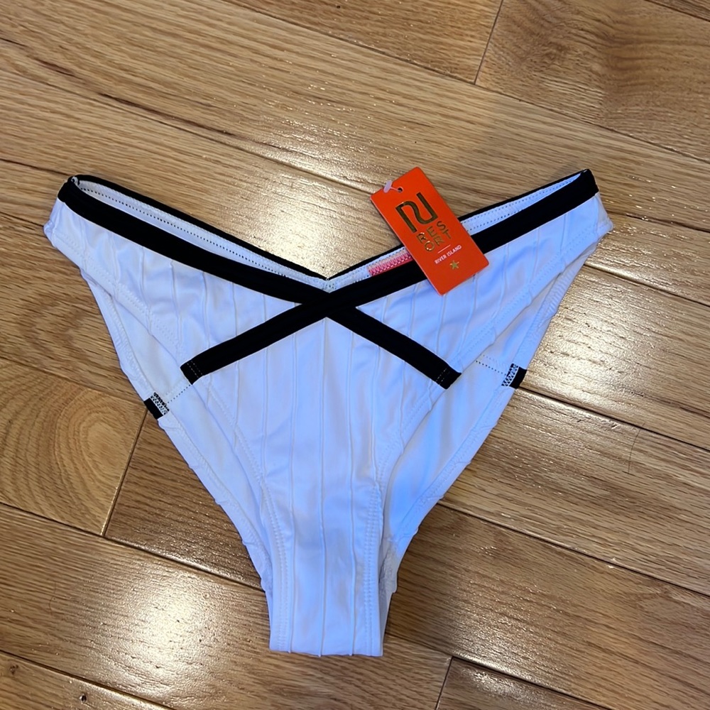 ✨NWT  River Island Bikini Bottom
